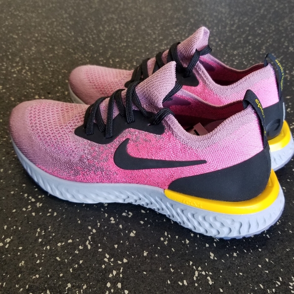 🔥Nike Epic React Flyknit Plum Dust Pink Women's 7 - Picture 3 of 6